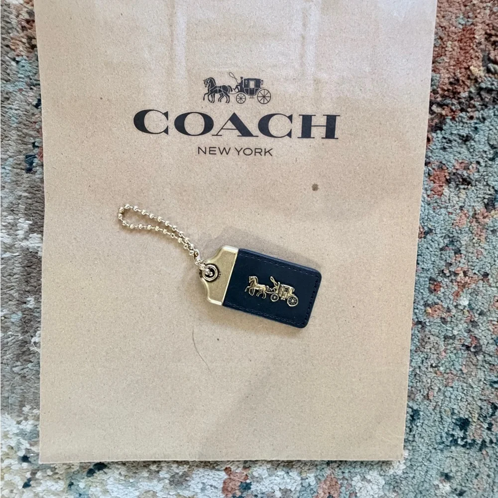 Coach Black Leather Horse & Carriage Hang Tag - Picture 4 of 4